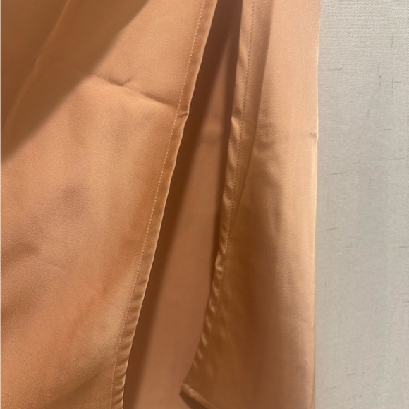 Anthropologie August Sky Sateen MIdi Skirt with side slit. Size L. NWOT - Picture 2 of 3